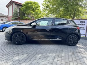 Renault Clio 898CM/90CP - Image 12