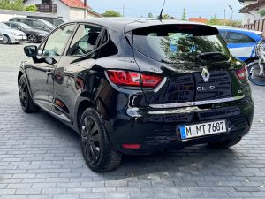 Renault Clio 898CM/90CP - Image 17