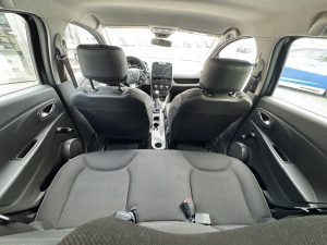 Renault Clio 898CM/90CP - Image 23