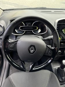 Renault Clio 898CM/90CP - Image 25