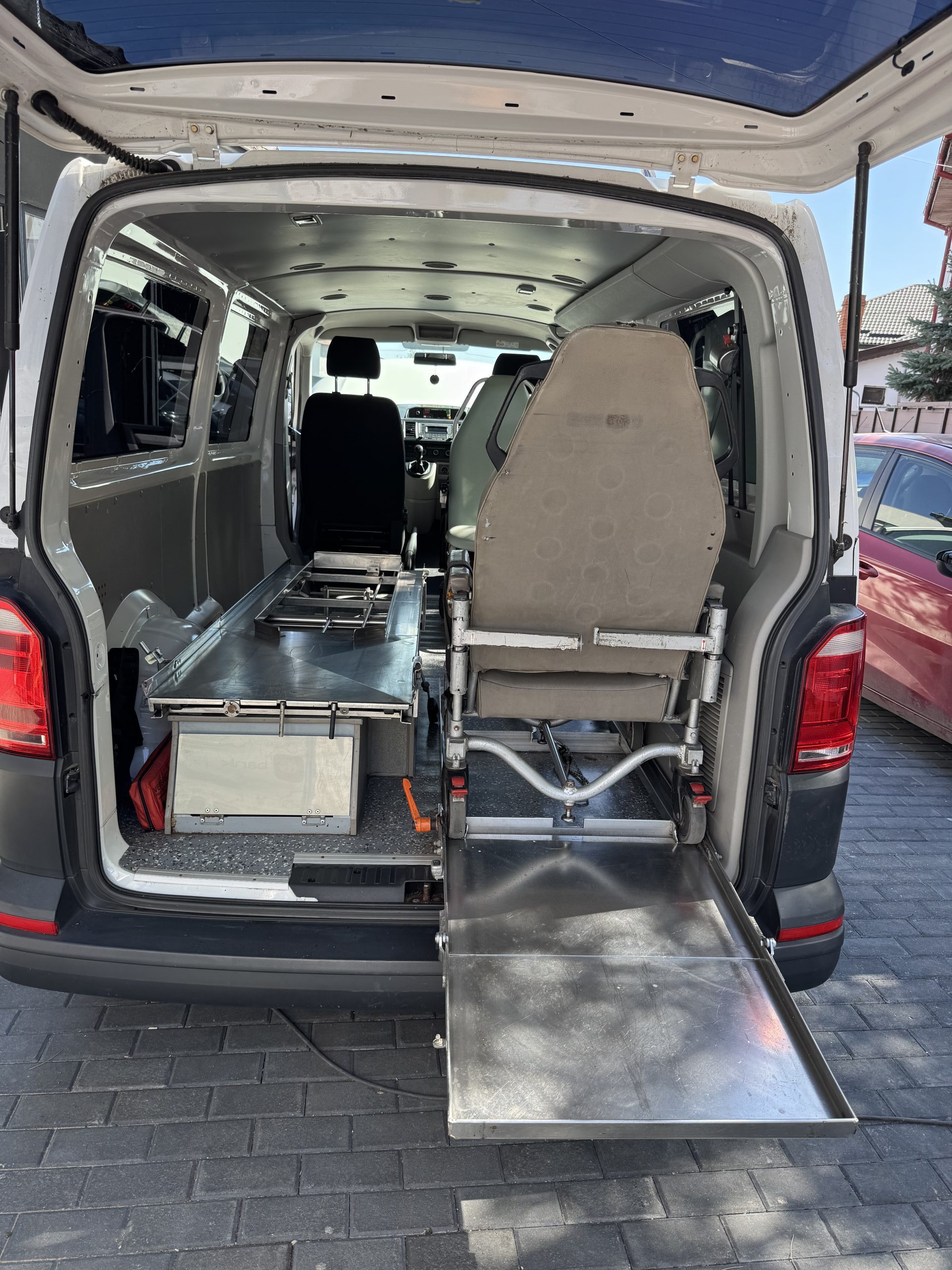 Volkswagen Transporter T6 Transport Pacienți