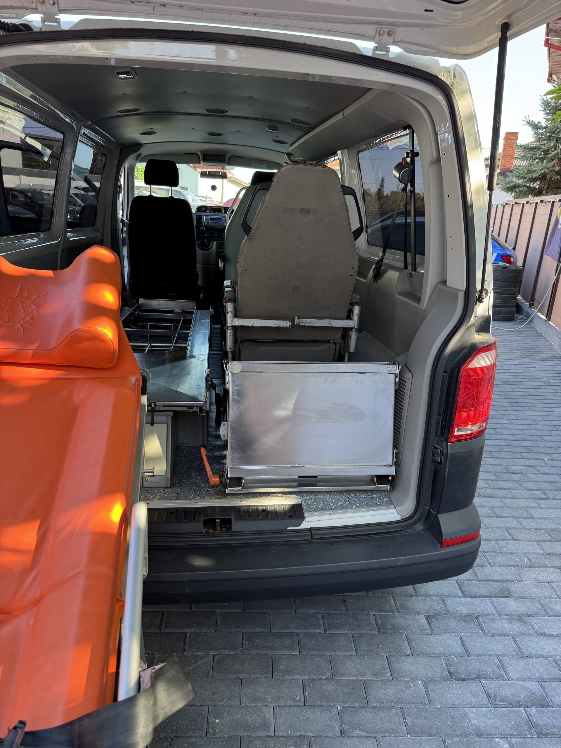 Volkswagen Transporter T6 Transport Pacienți