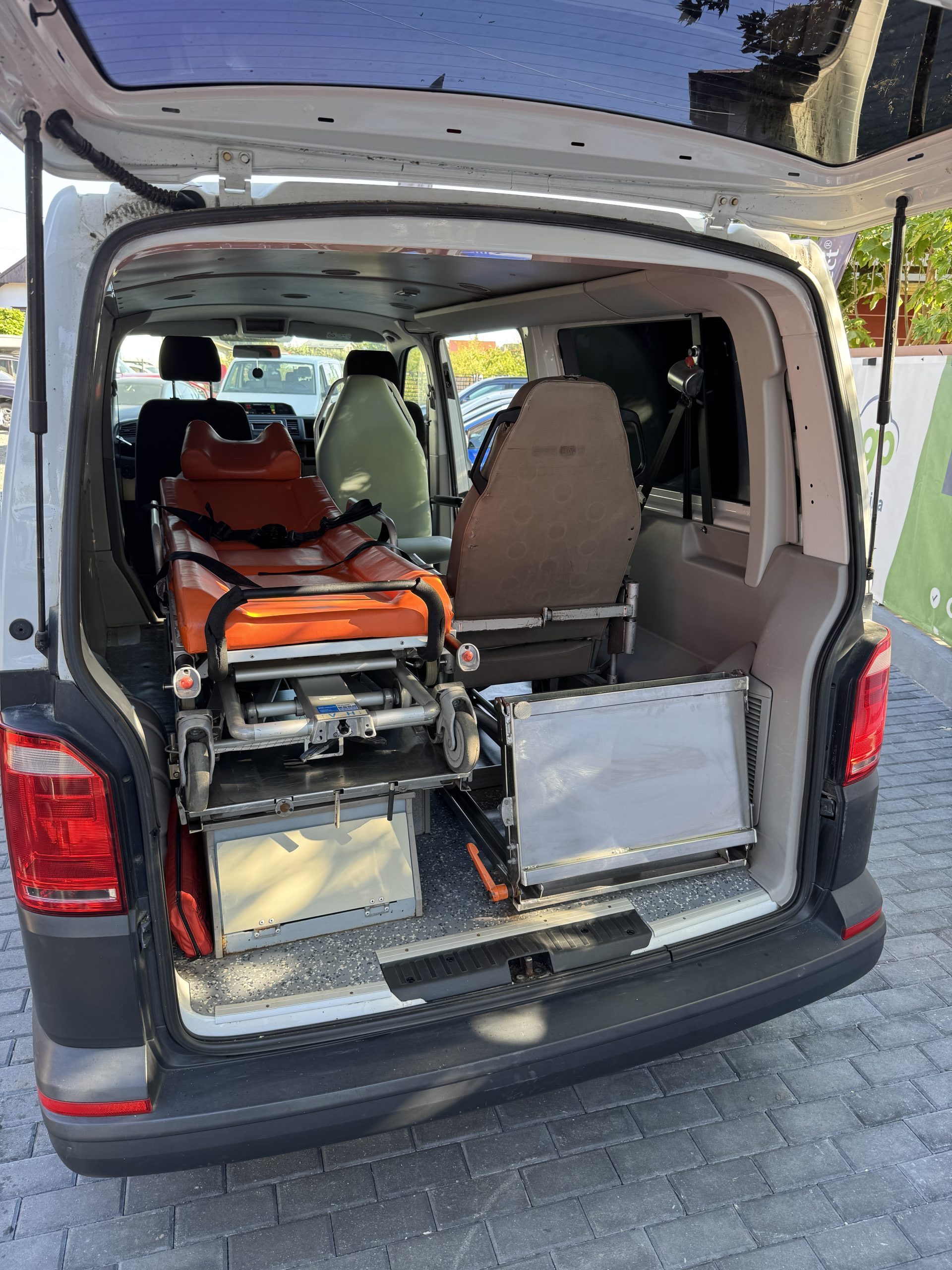 Volkswagen Transporter T6 Transport Pacienți