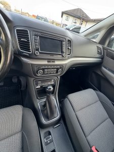 Volkswagen Sharan 2.0 TDI - Image 19
