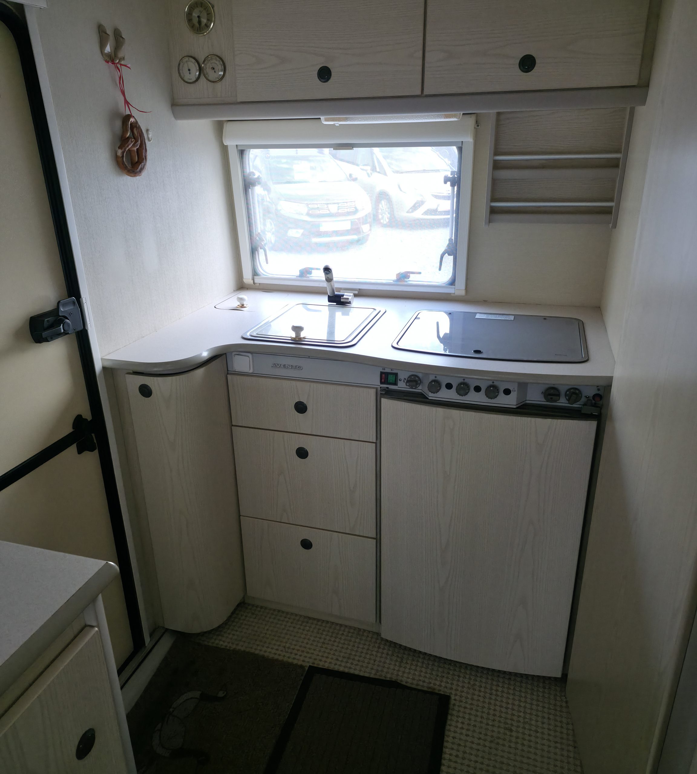 Rulotă Avento Premier 395TL Luxe