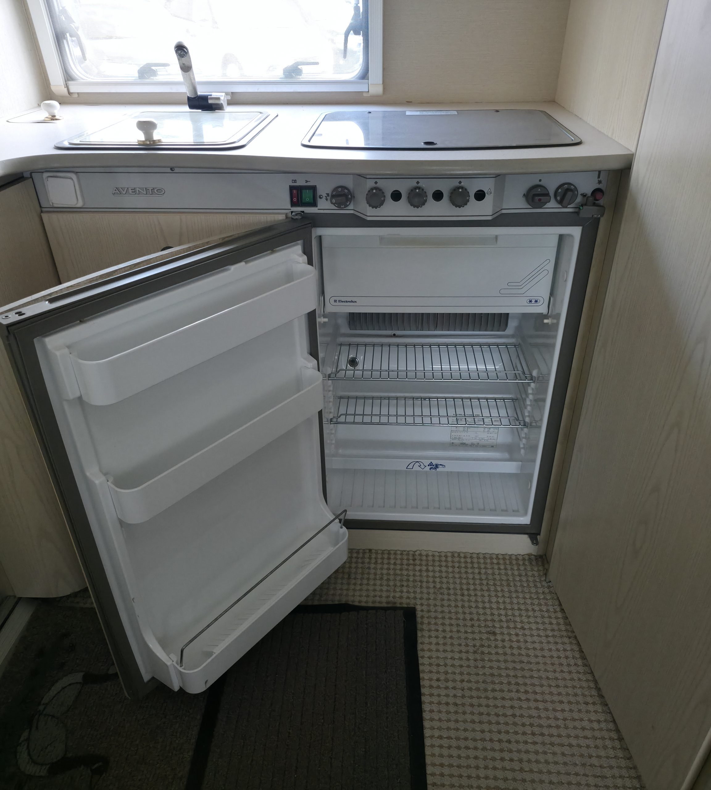 Rulotă Avento Premier 395TL Luxe