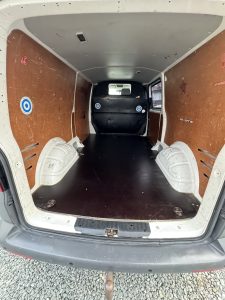VW Transporter 2.0 diesel- 140cp - Image 16