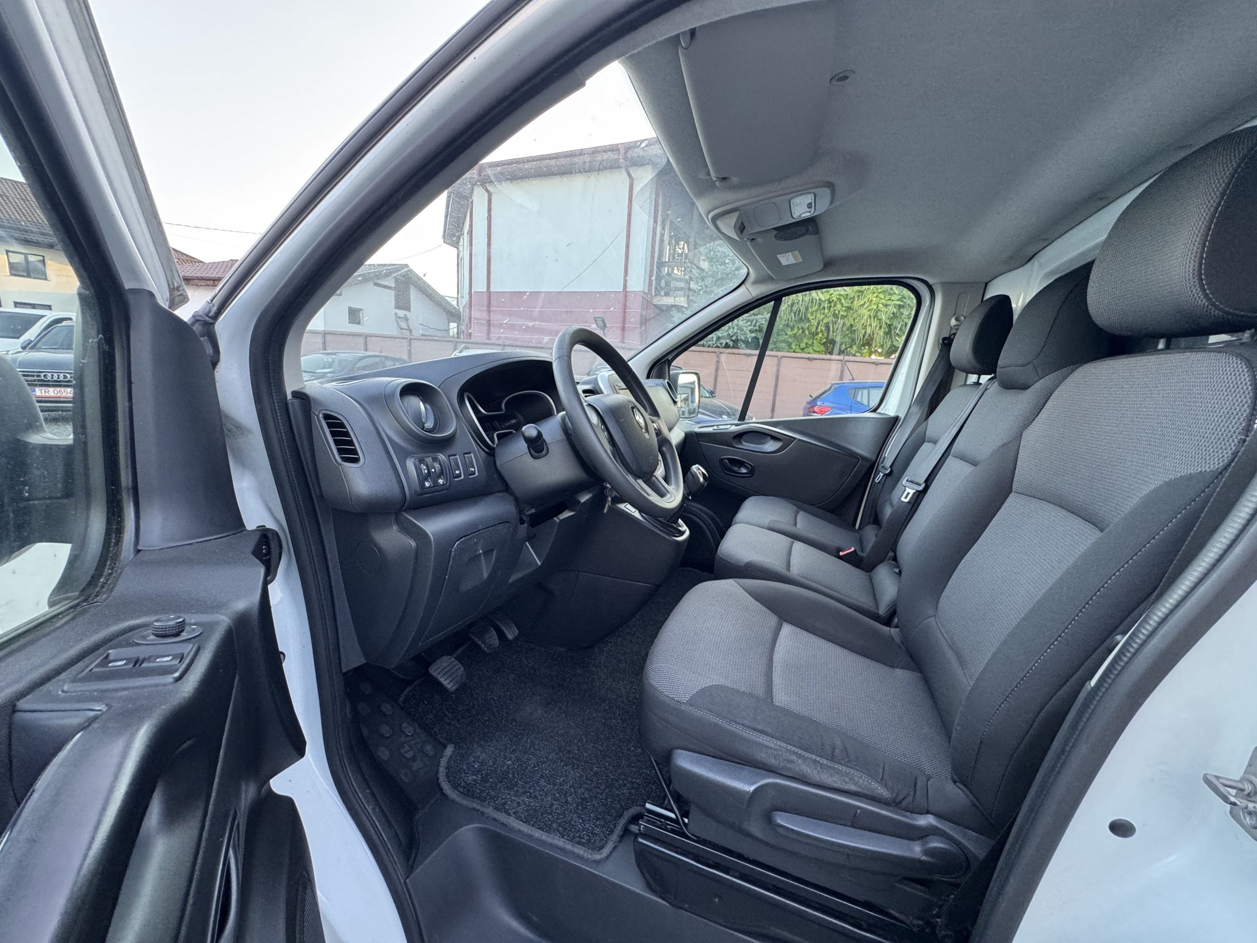 Renault Trafic 3locuri+marfa